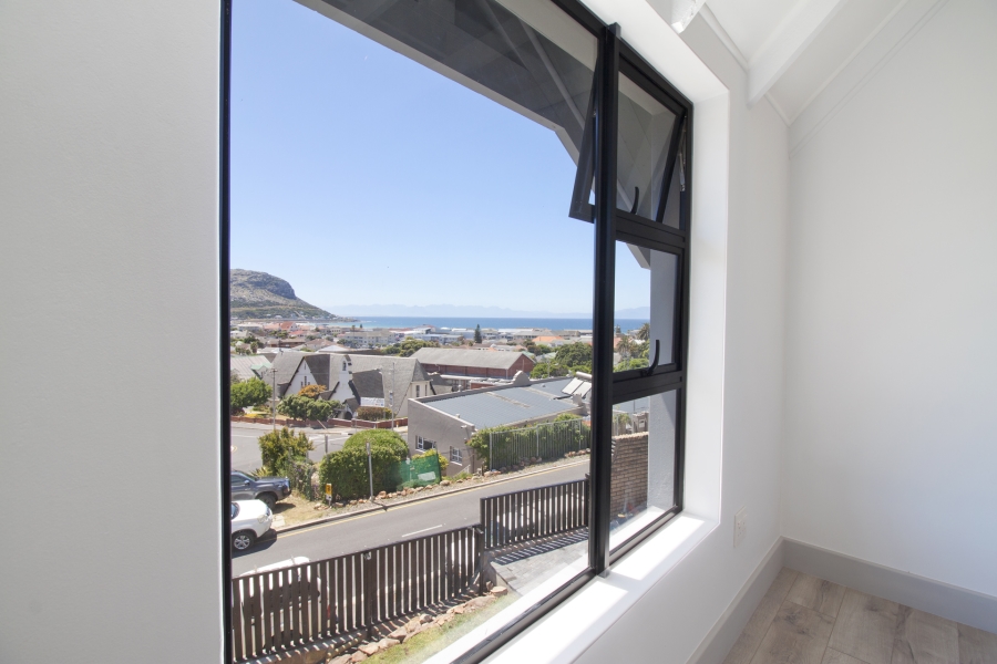 4 Bedroom Property for Sale in Fish Hoek Western Cape